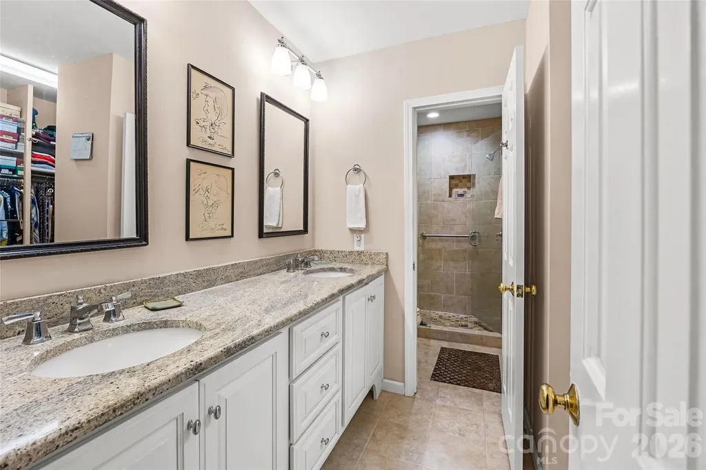 5120 Dunes Court Charlotte NC 28226