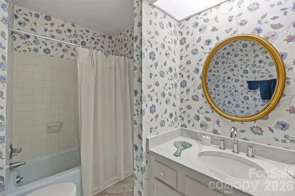5120 Dunes Court Charlotte NC 28226
