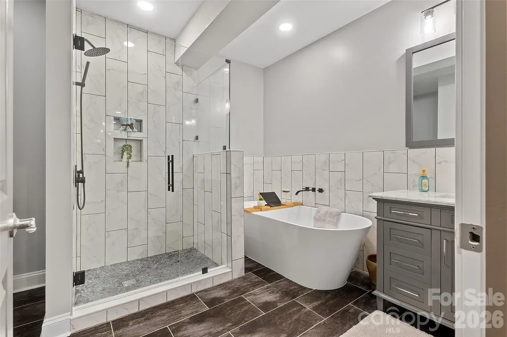 82212 Standing Oak Drive Charlotte NC 28278