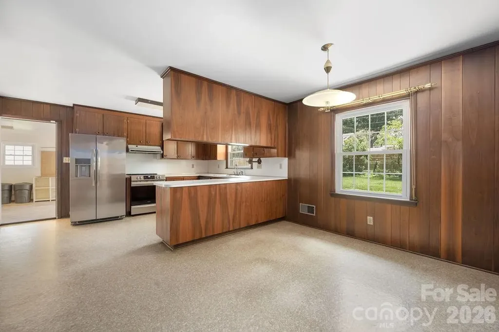 5022 Cheviot Road Charlotte NC 28269