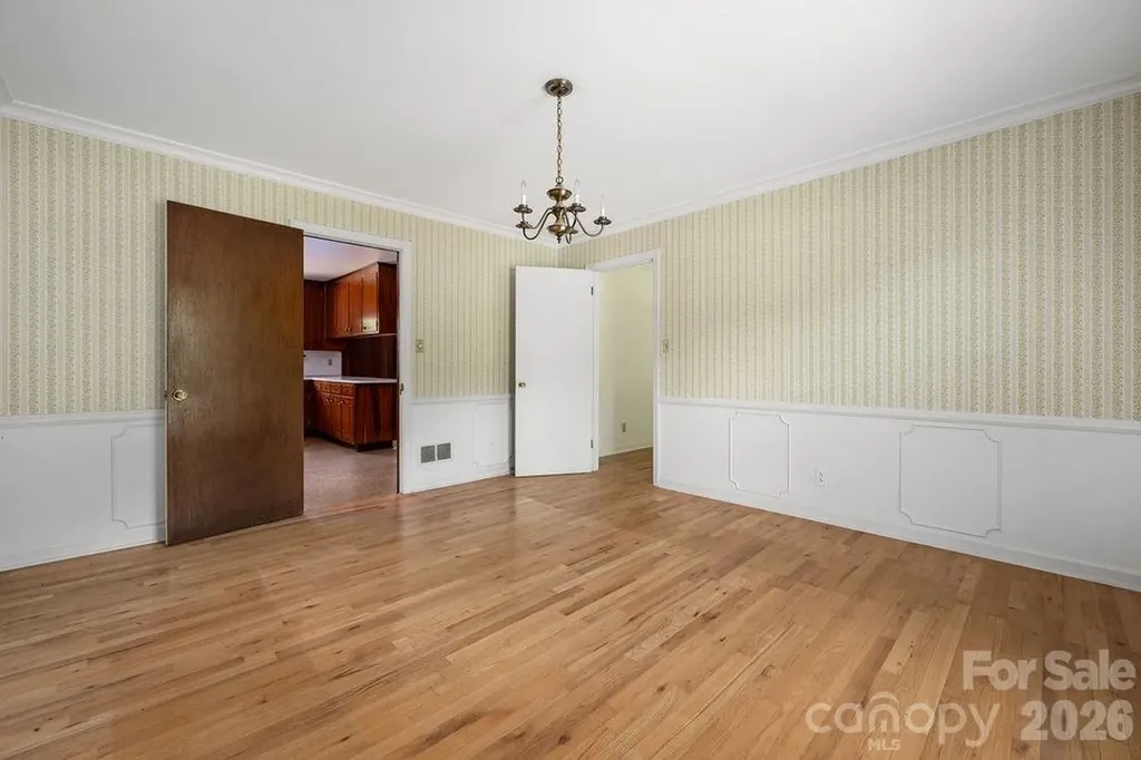 5022 Cheviot Road Charlotte NC 28269