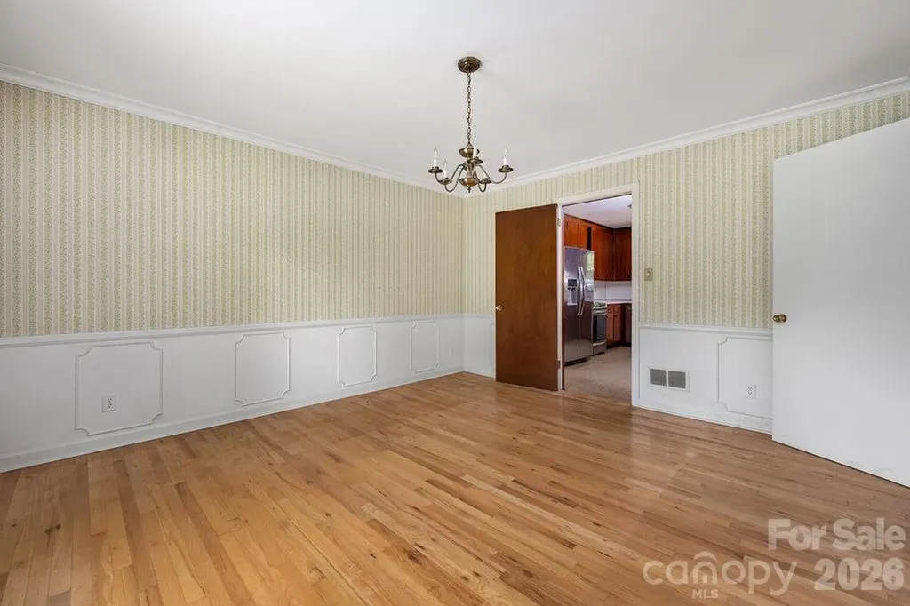 5022 Cheviot Road Charlotte NC 28269