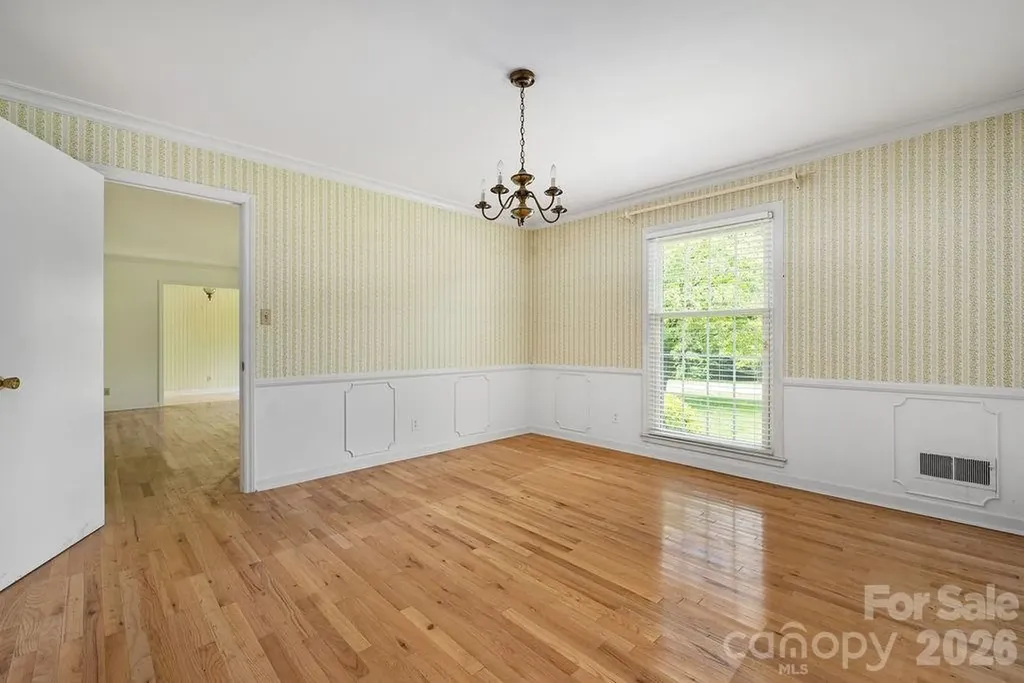 5022 Cheviot Road Charlotte NC 28269