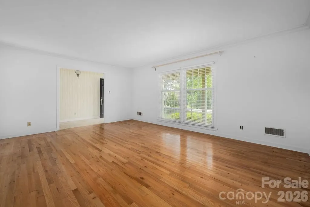 5022 Cheviot Road Charlotte NC 28269