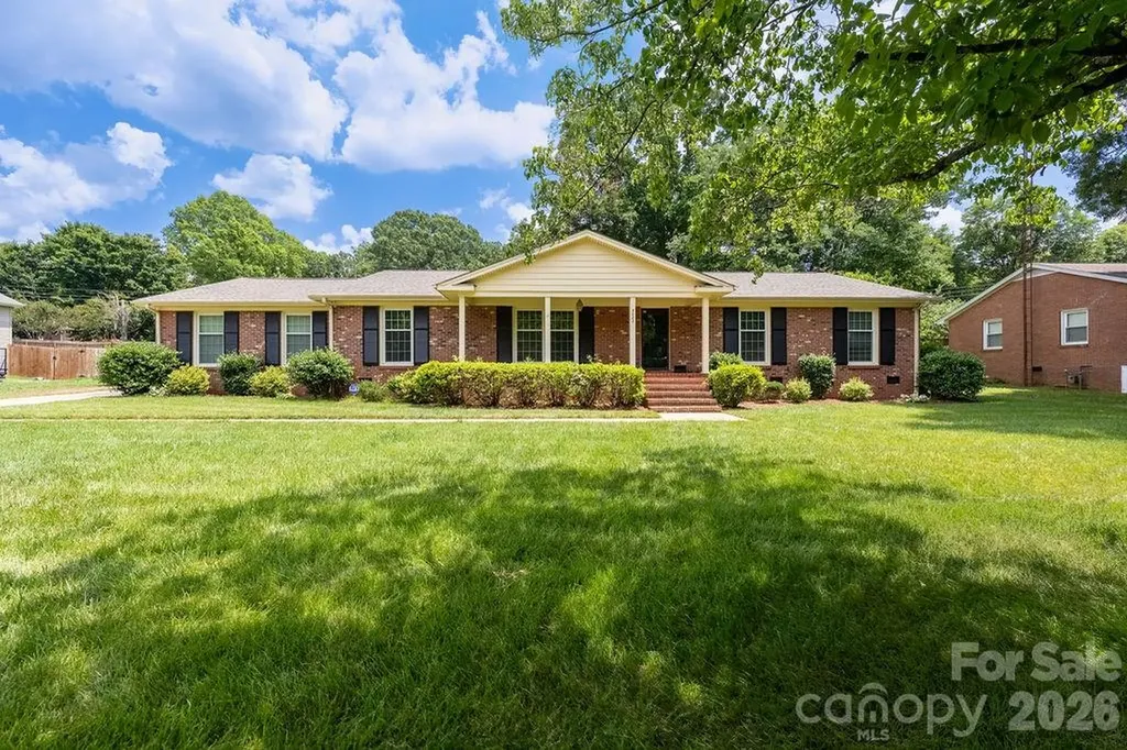 5022 Cheviot Road Charlotte NC 28269