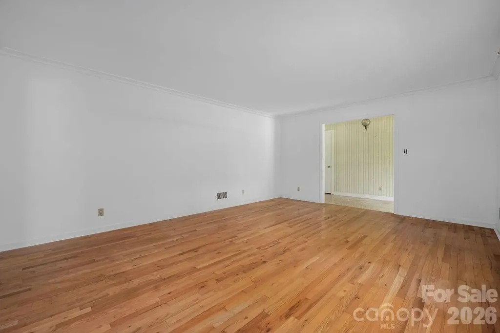 5022 Cheviot Road Charlotte NC 28269
