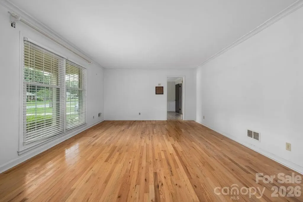 5022 Cheviot Road Charlotte NC 28269