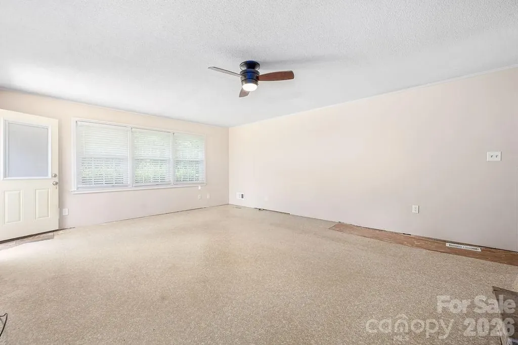 5022 Cheviot Road Charlotte NC 28269