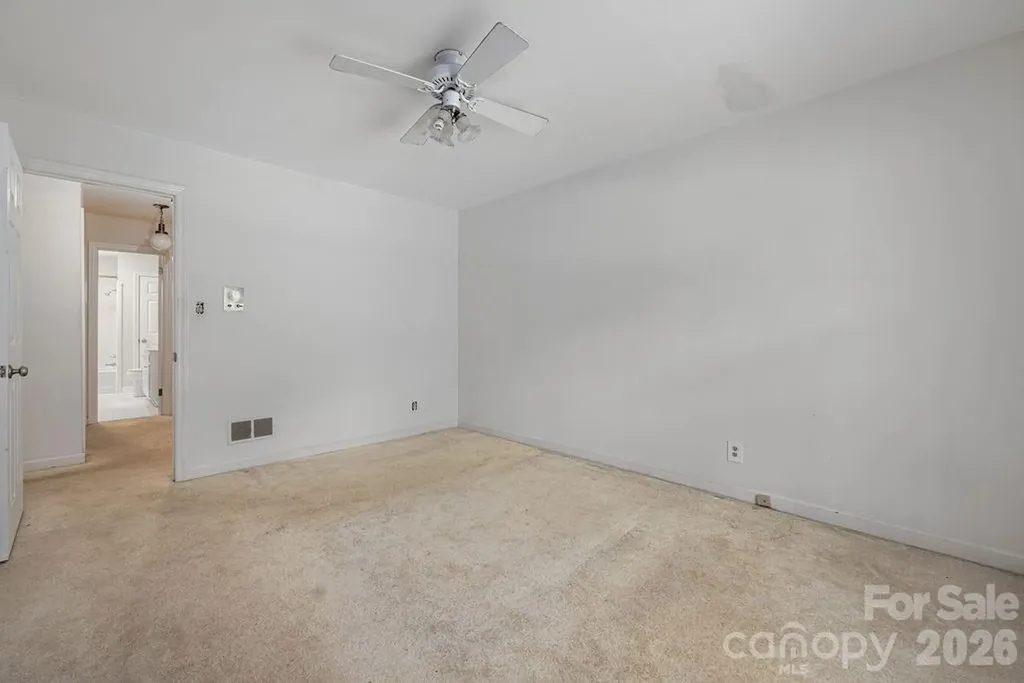 5022 Cheviot Road Charlotte NC 28269