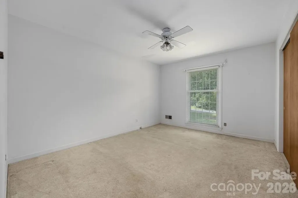 5022 Cheviot Road Charlotte NC 28269