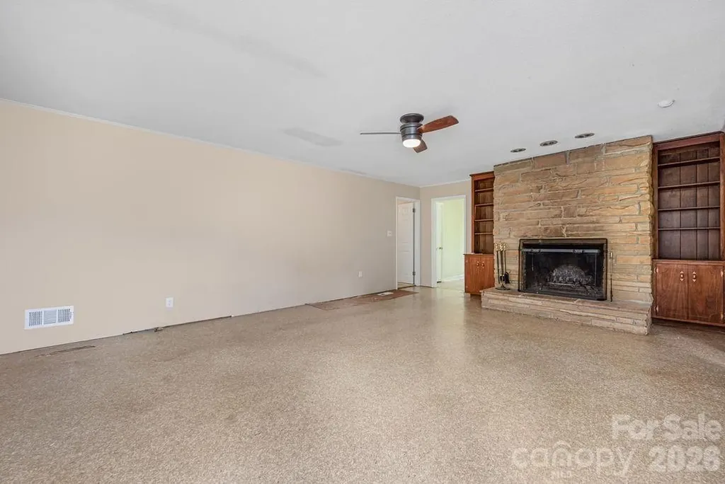 5022 Cheviot Road Charlotte NC 28269