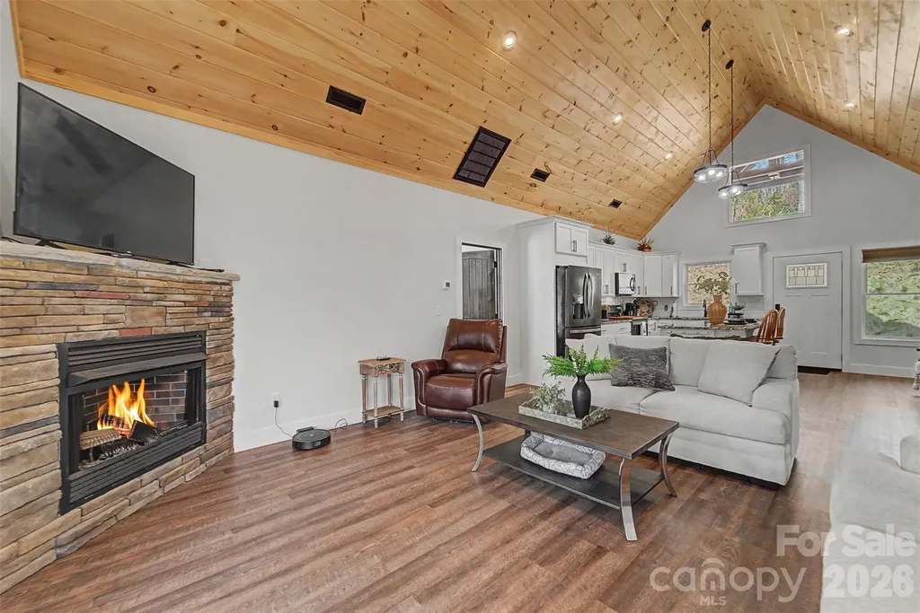 79 Abbey View Road Bryson City NC 28713