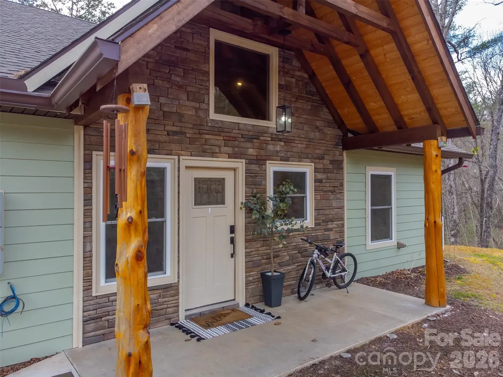 79 Abbey View Road Bryson City NC 28713