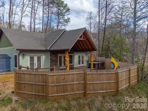 79 Abbey View Road Bryson City NC 28713