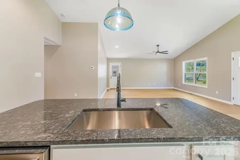 1196 Crabtree Road Waynesville NC 28785