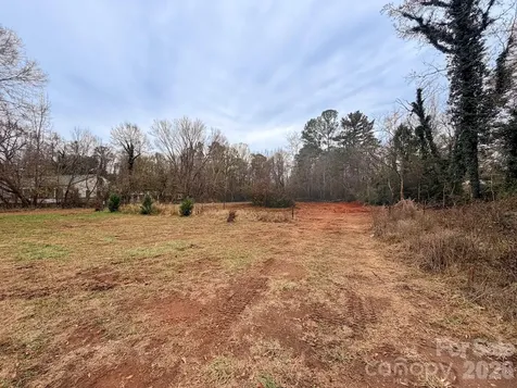 2738B Poinsett Highway Greenville SC 29609