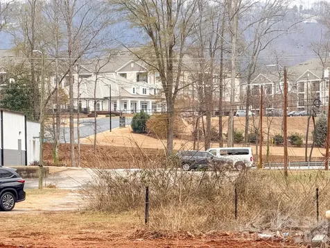 2738B Poinsett Highway Greenville SC 29609