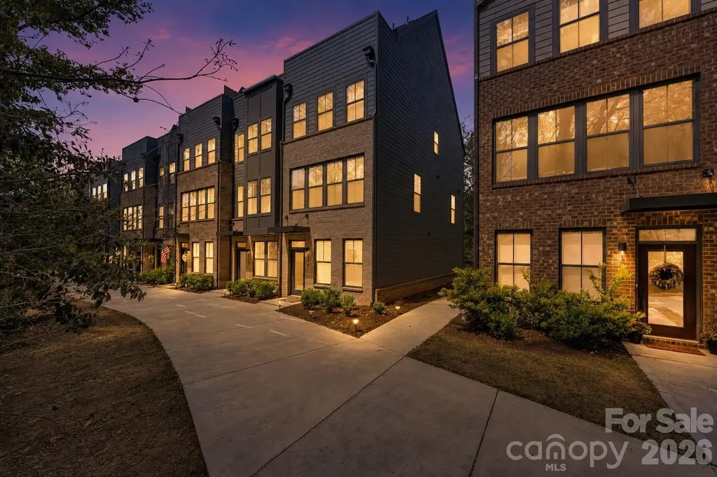 336 Twinflower Lane Charlotte NC 28205