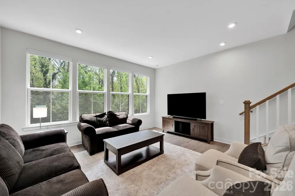 336 Twinflower Lane Charlotte NC 28205