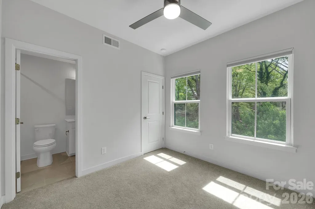 336 Twinflower Lane Charlotte NC 28205