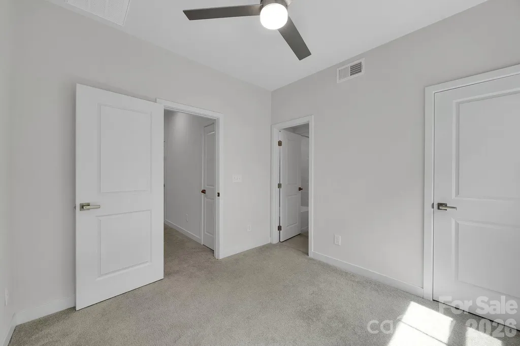 336 Twinflower Lane Charlotte NC 28205