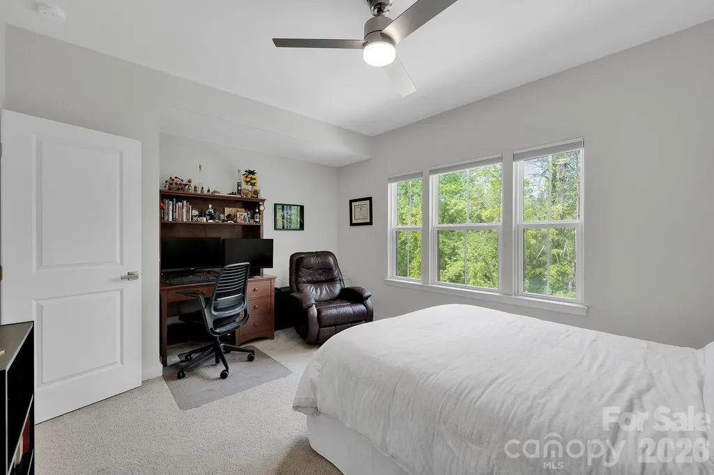 336 Twinflower Lane Charlotte NC 28205