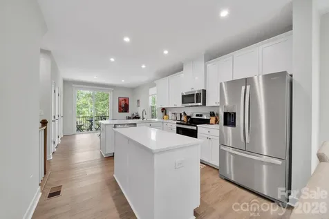 336 Twinflower Lane Charlotte NC 28205