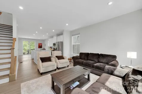 336 Twinflower Lane Charlotte NC 28205