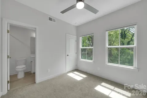 336 Twinflower Lane Charlotte NC 28205