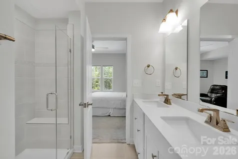 336 Twinflower Lane Charlotte NC 28205