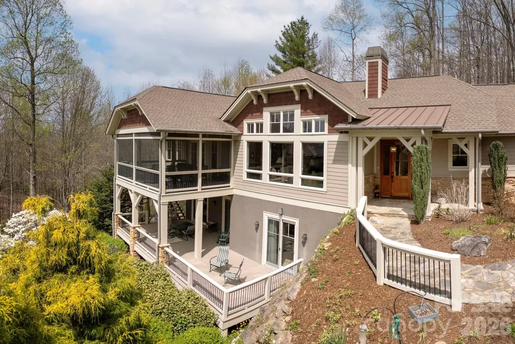315 Crossvine Trail Hendersonville NC 28739