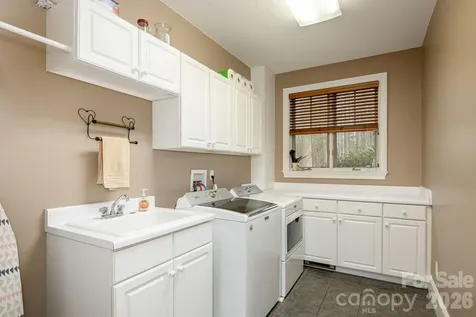 315 Crossvine Trail Hendersonville NC 28739