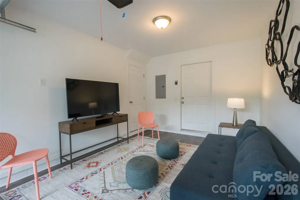 308/312 Jenna Clare Lane Asheville NC 28803