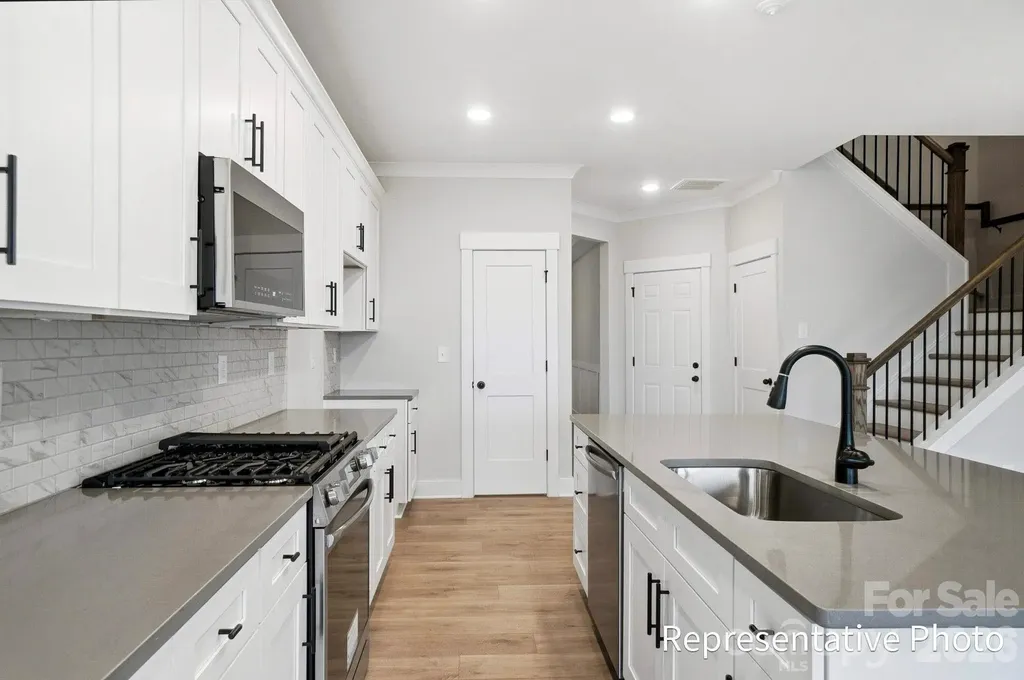 450 Blythe Townhome Lane Waxhaw NC 28173