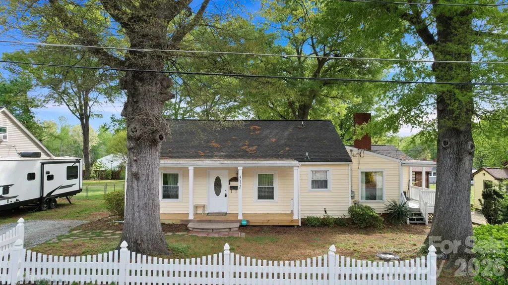 312 Cook Street Mooresville NC 28115