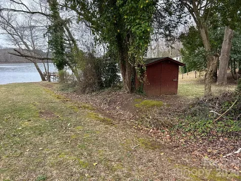4237 Laurel Hill Road Claremont NC 28610