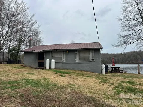 4237 Laurel Hill Road Claremont NC 28610