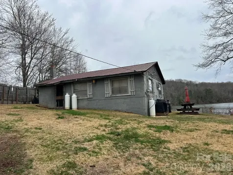4237 Laurel Hill Road Claremont NC 28610