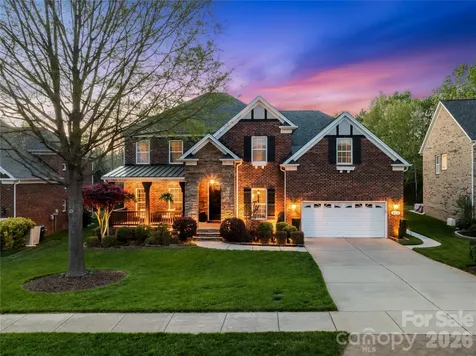 8416 Fairgreen Avenue Waxhaw NC 28173