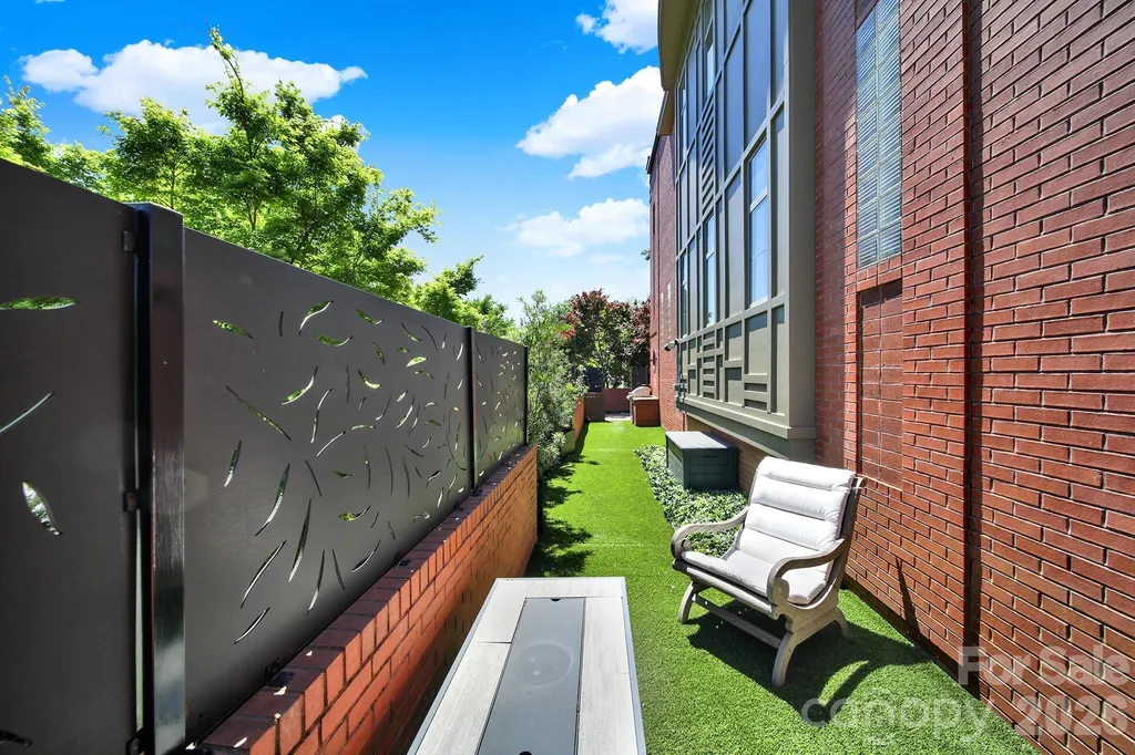 1930 Scott Avenue Charlotte NC 28203