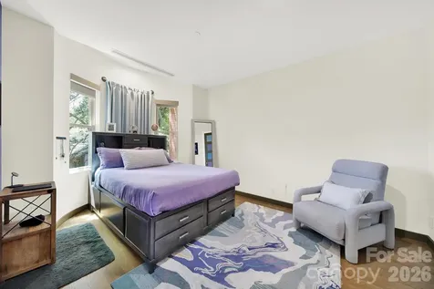 1930 Scott Avenue Charlotte NC 28203