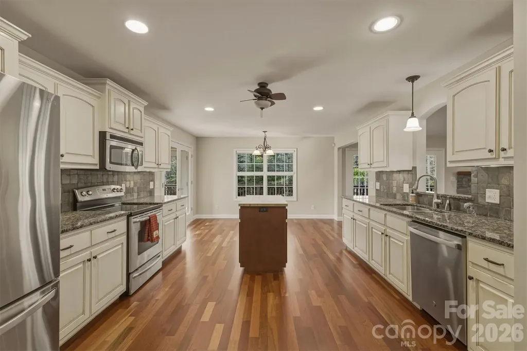 5205 South Oak Circle Granite Falls NC 28630
