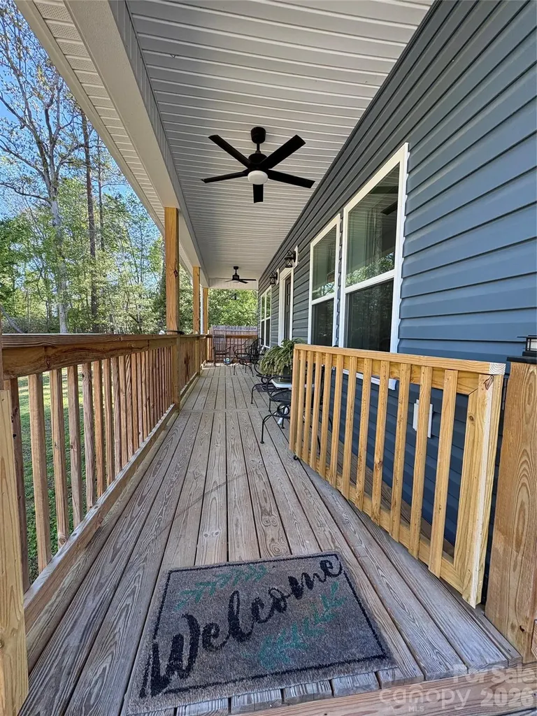 196 8th Avenue New London NC 28127