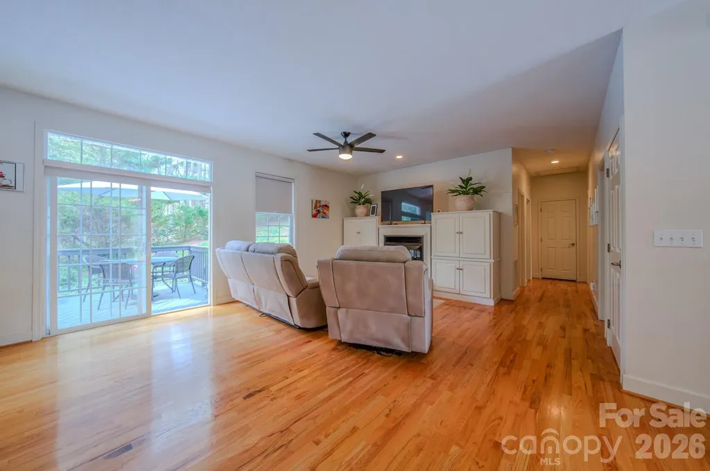 9 Double Eagle Drive Weaverville NC 28787