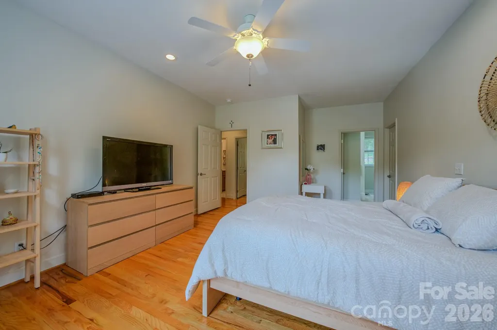 9 Double Eagle Drive Weaverville NC 28787