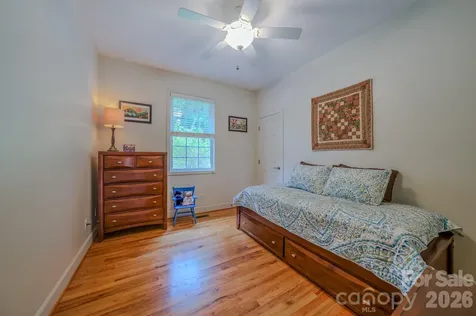 9 Double Eagle Drive Weaverville NC 28787