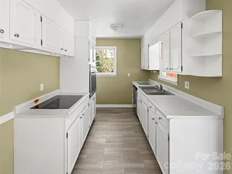 32 Hillendale Road Asheville NC 28805