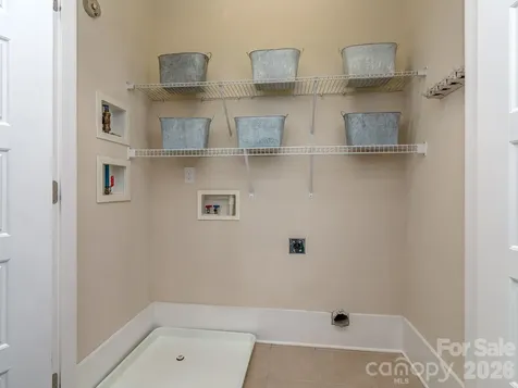 1427 Tippah Park Court Charlotte NC 28205