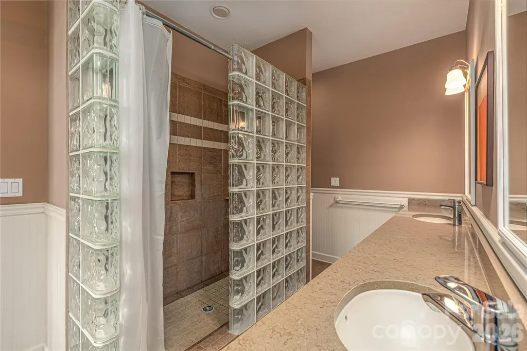 27 Magnolia Drive Nebo NC 28761