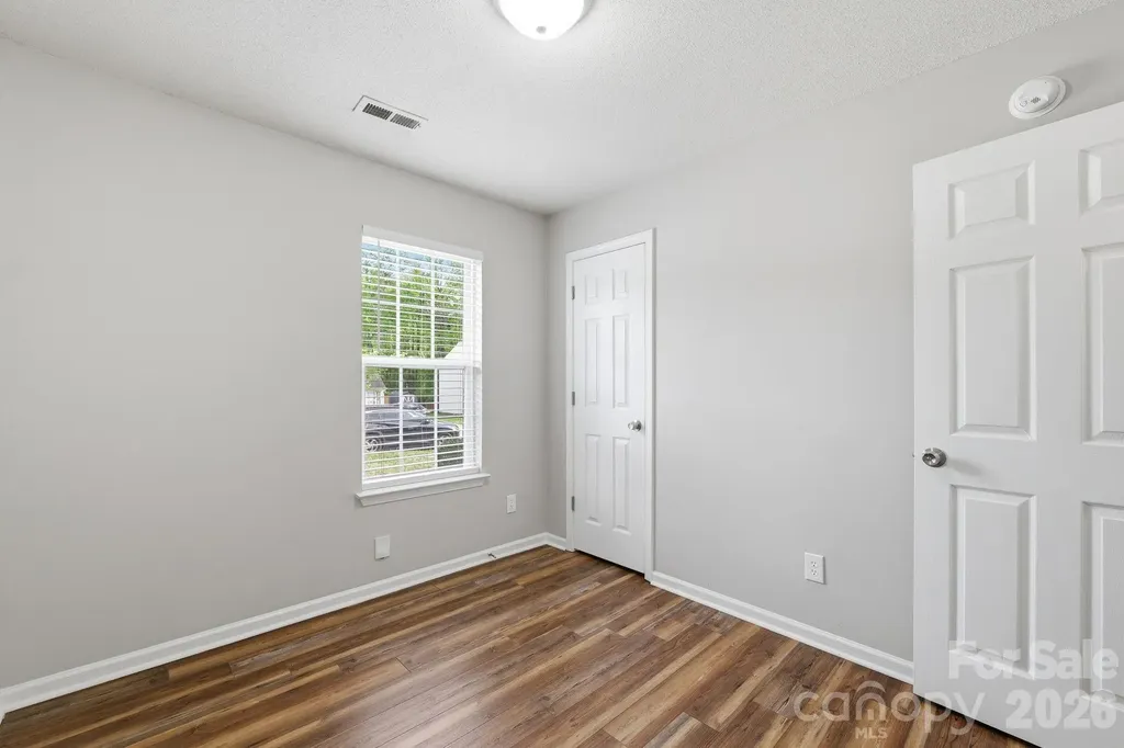 11026 Olde English Drive Charlotte NC 28216